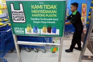 UPAYA PENGURANGAN KANTONG PLASTIK