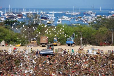 Limbah Plastik Pulau Dewata