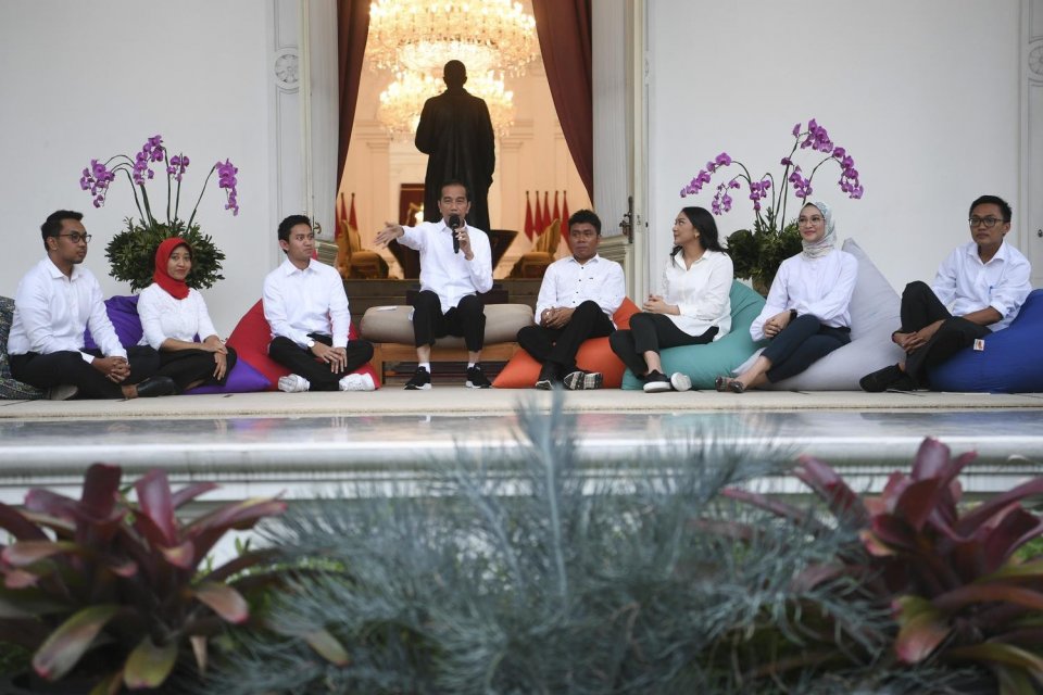 Jokowi, staf khusus, belva dan andi taufan mundur