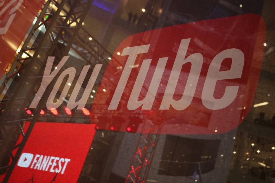 youtuber m kece, youtube, kominfo