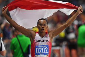 MEDALI EMAS LOMPAT JAUH PUTRA