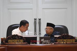 PRESIDEN MEMIMPIN RAPAT KABINET TERBATAS