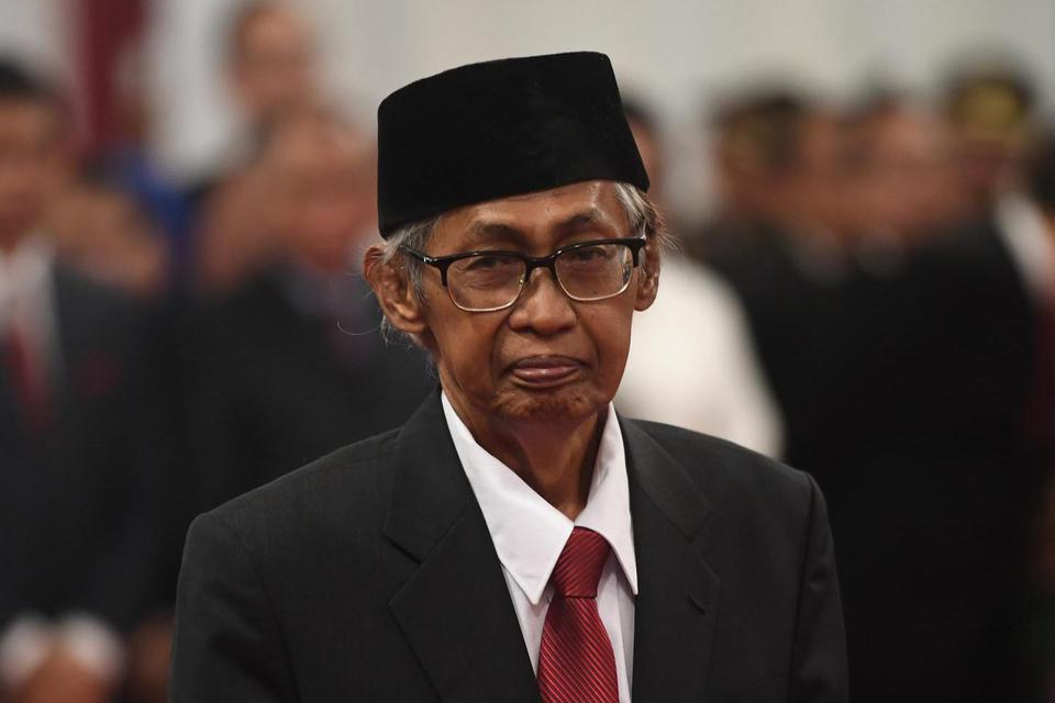 Artidjo, Jokowi, nakes