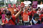 AKSI UNJUK RASA PEREMPUAN MERUWAT NEGERI