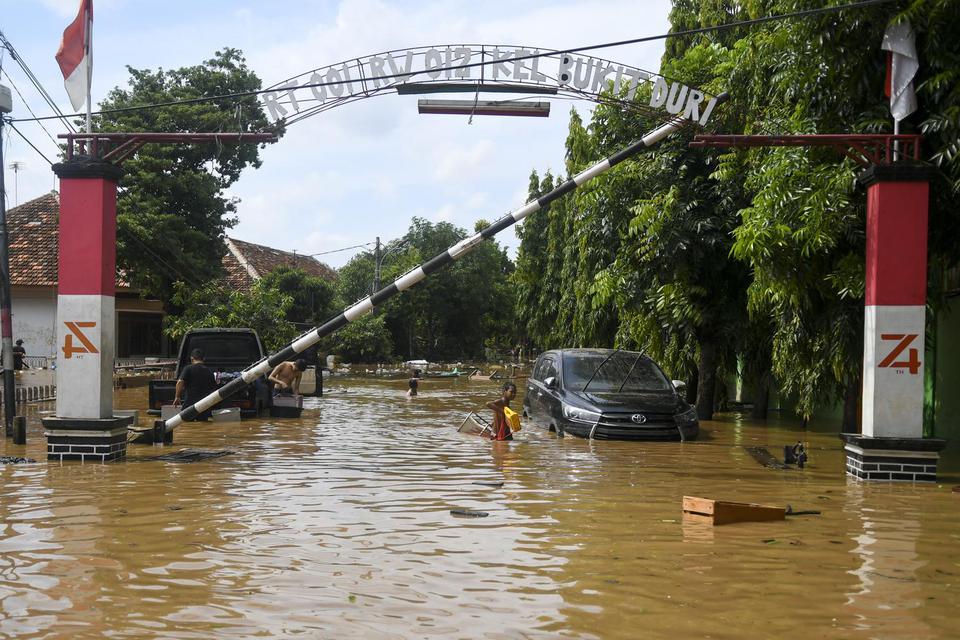 banjir jakarta 2020, banjir 1 januari 2020, dampak banjir, anies baswedan, basuki hadimuljono