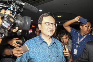 KEJAGUNG PERIKSA BENNY TJOKROSAPUTRO