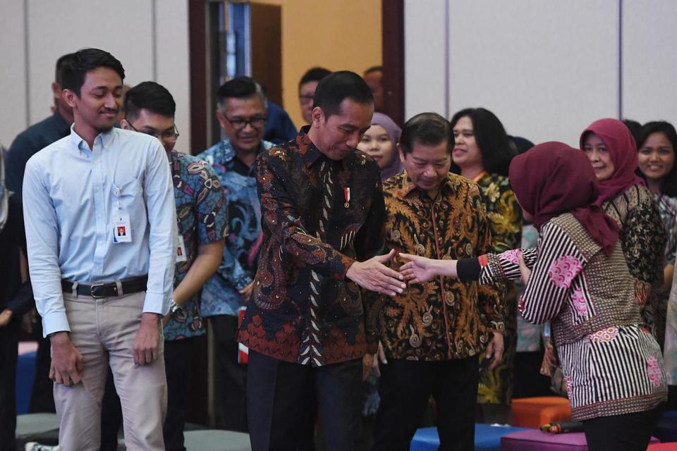 Lebih Fleksibel, Jokowi Tinjau Sistem Kerja Digital di Bappenas