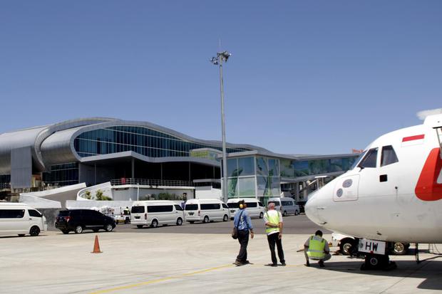 Suasana di Bandara Komodo Labuan Bajo, Manggarai Barat, NTT Minggu (19/1/2020). Pemerintah telah resmi menetapkan konsorsium Cardig Aero Service (CAS) sebagai sebagai badan usaha pemenang proyek Pengembangan Bandar Udara Komodo ? Labuan Bajo yang dikemban
