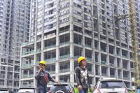 DUGAAN TENAGA KERJA ILEGAL DI PROYEK MEIKARTA