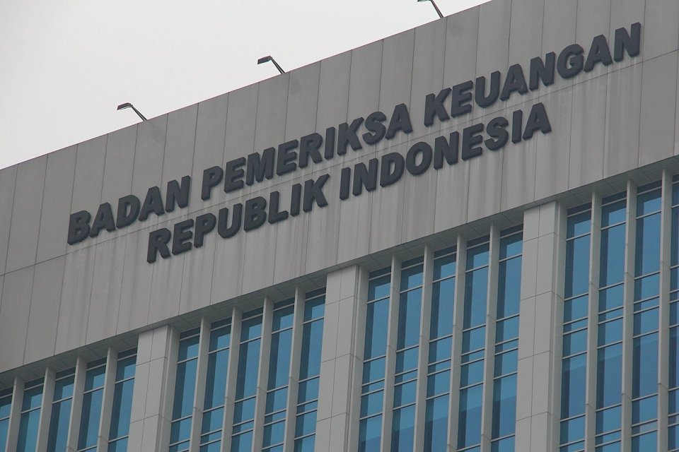 Jokowi Terima Rekomendasi BPK Senilai Rp 106,13 Triliun.