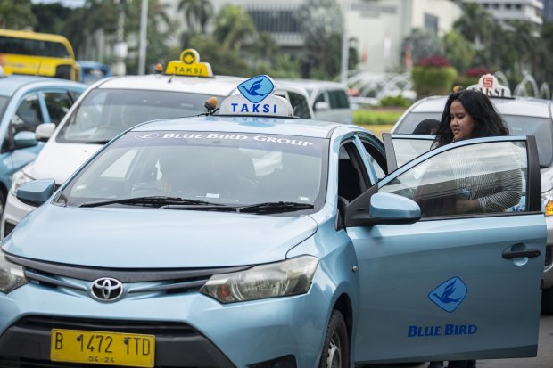 Harga BBM Naik, Bagaimana Nasib Tarif Taksi Blue Bird?