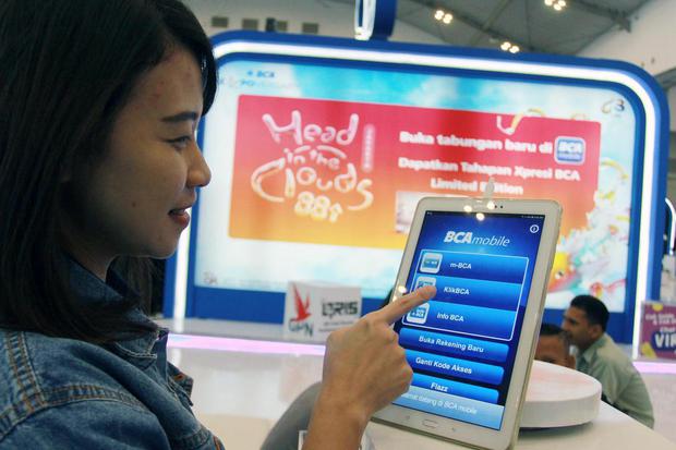 PT Bank Central Asia Tbk. (BCA) sedang mengembangkan aplikasi super atau Super App yang dilengkapi platform e-commerce sebagai pengganti mobile banking.