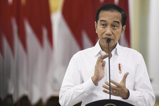 Manufaktur Kontraksi, Jokowi Minta Sektor Terdampak Dicarikan Stimulus.