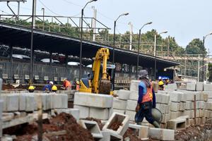 REVITALISASI STASIUN BEKASI