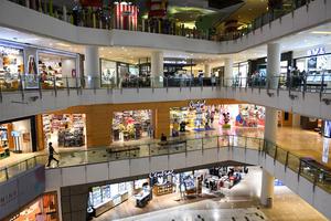 PUSAT PERBELANJAAN DI JAKARTA SEPI