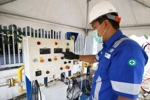 PGN SALURKAN GAS BUMI KE WISMA ATLET