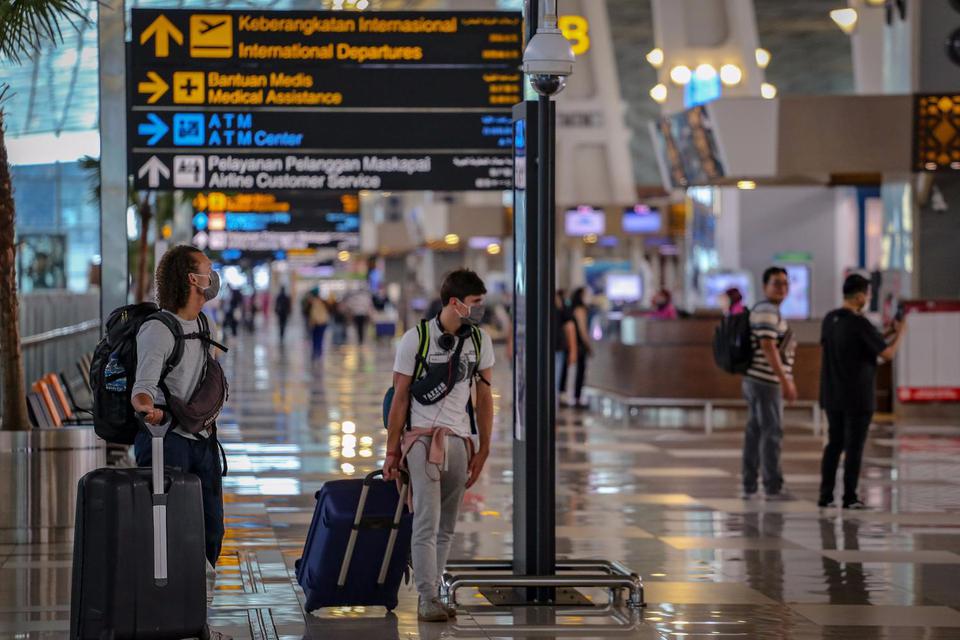 Ilustrasi, calon penumpang pesawat di Terminal 3 Bandara Soekarno Hatta. PT Angkasa Pura II mencatat adanya lonjakan penumpang pesawat dari rata-rata 7.000 penumpang pada 8 Juni menjadi 14.700 penumpang pada 10 Juni 2020.