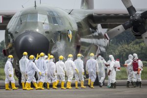 Pesawat Hercules Pembawa Alat Kesehatan Tiba di Halim