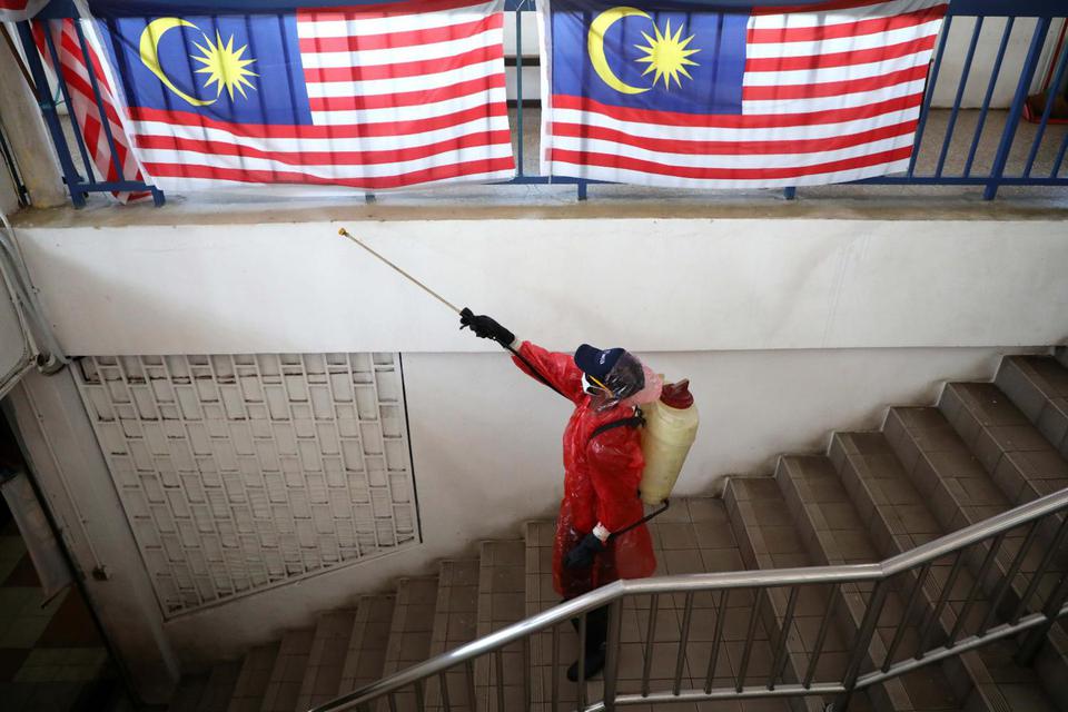 Malaysia Lockdown Mulai Hari Ini, Mal Tutup, 17 Sektor Bisa Beroperasi