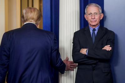 Kerap Bersitegang Dengan Trump Soal Virus Corona Siapa Anthony Fauci Internasional Katadata Co Id