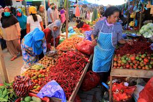 AKTIVITAS PASAR DI MAMUJU TAK TERPENGARUH COVID-19