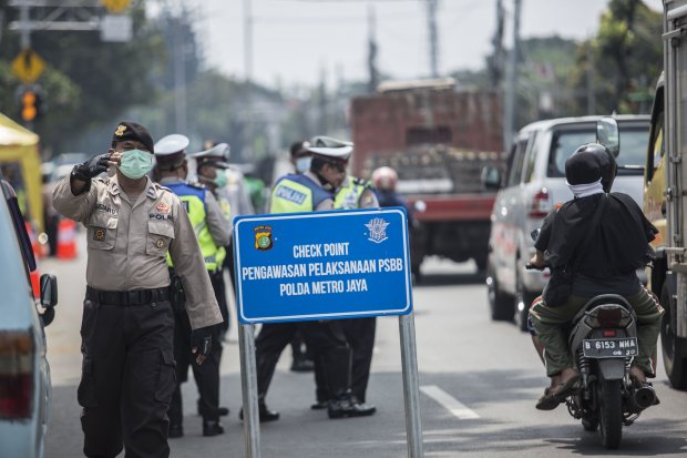 Situasi Pengecekan Pelaksanaan PSBB di Jakarta.