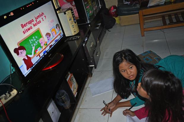 Kominfo Diminta Berikan Alat Bersubdisi Sebelum Migrasi TV Digital