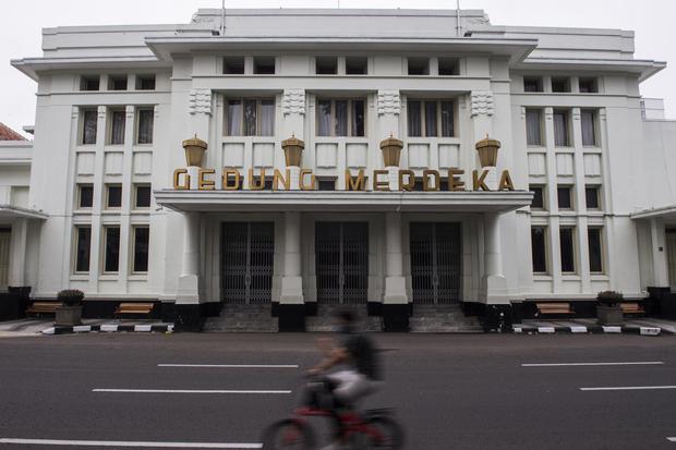 Kenalan dengan Gedung Merdeka, Tempat Sejarah Bekas Warung Kopi