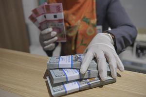 NILAI TUKAR RUPIAH MENGUAT