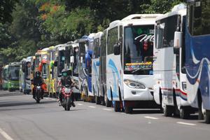 AKSI SIMPATIK PENGUSAHA BUS PARIWISATA