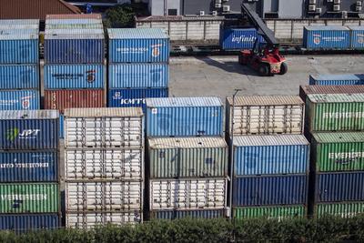 Subagio Effendi Pandemi Dan Disrupsi Perdagangan Internasional Opini Katadata Co Id