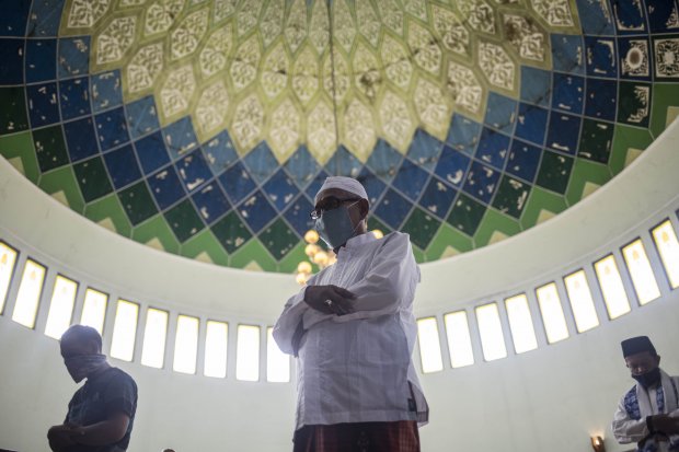 New Normal, Masjid Agung Al Barkah Bekasi Gelar Salat Jumat