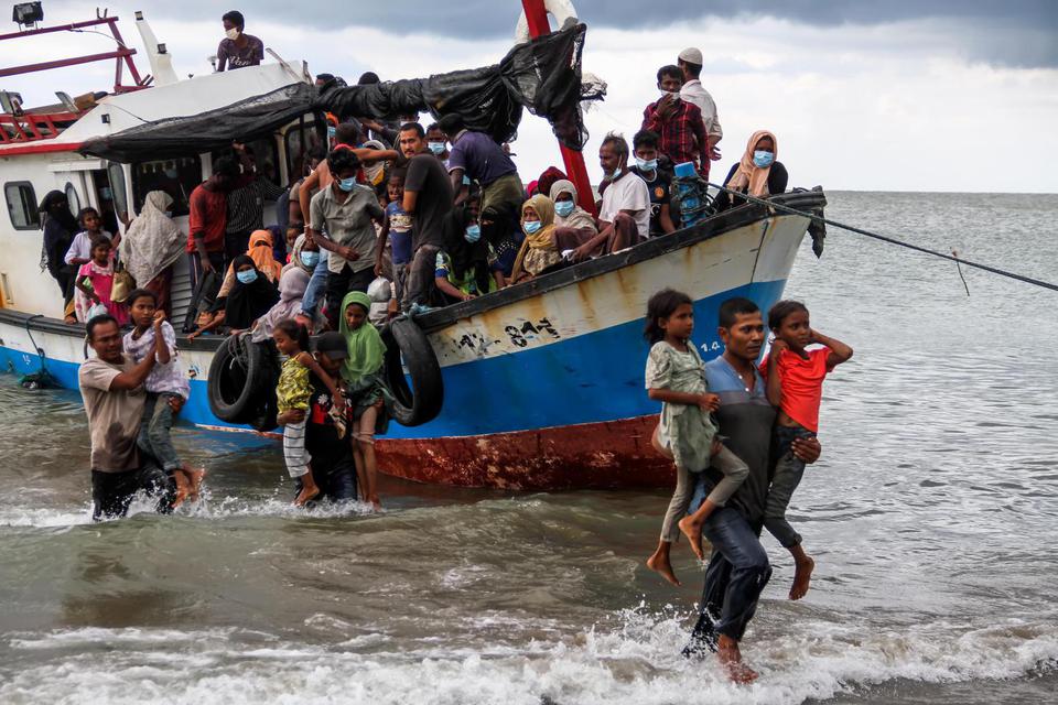 Ilustrasi pengungsi Rohingya tiba di Aceh. 
