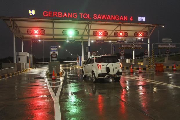 Gerbang tol Sawangan 4 di jalan Tol Desari Seksi II, Sawangan, Depok, Jawa Barat, Jumat (3/7/2020). Tol ini diusulkan masuk proyek strategis nasional.