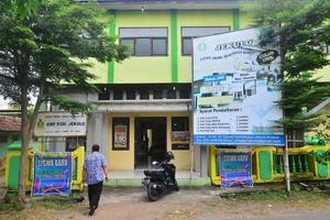 SEKOLAH SWASTA KEKURANGAN SISWA