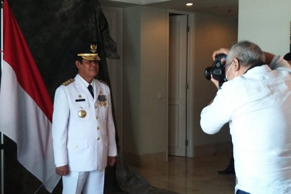 Jokowi Lantik Isdianto sebagai Gubernur Kepulauan Riau