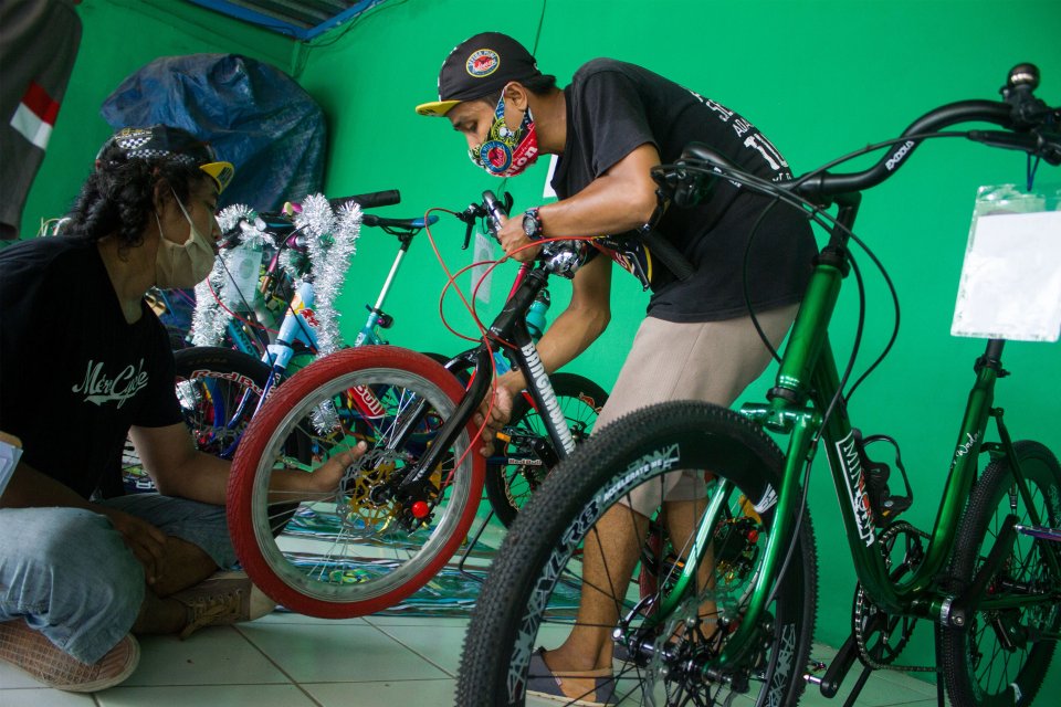penjualan sepeda, ekonomi indonesia, pandemi corona