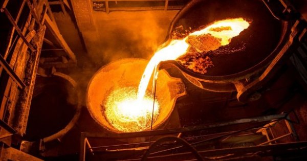 Berlarut-larutnya Ketidakpastian Nasib Smelter Freeport - Telaah  Katadata.co.id