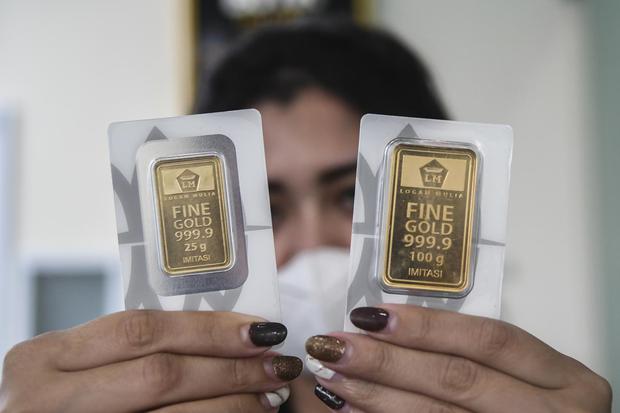 Ilustrasi, emas batangan produksi PT Aneka Tambang Tbk (Antam). Manfaat emas tidak hanya sekadar untuk investasi, melainkan juga digunakan dalam berbagai aspek kehidupan manusia.