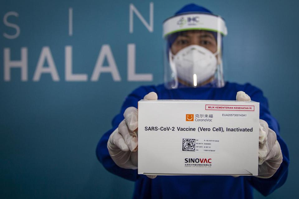 Kominfo: 2.150 Hoaks Vaksin Corona, Salah Satunya Dipasang Cip Pelacak