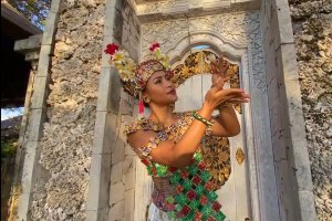 Putu Evi Suyadnyani - Founder Sanggar Mekar Bhuana atau Peserta Program Creative Youth at Indonesia's Heritage Sites