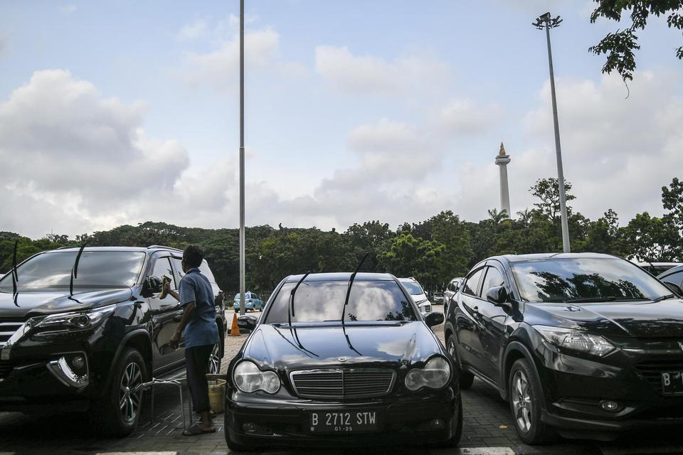 tarif parkir, tarif parkir Jakarta Rp 60 ribu per jam, dki naikkan tarif parkir, kenaikan tarif parkir