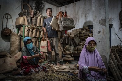 Anyaman Loyok, Dari Lombok Menuju Pasar Global