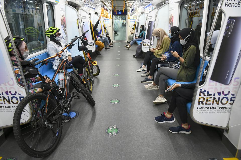 MRT, Jakarta, penumpang