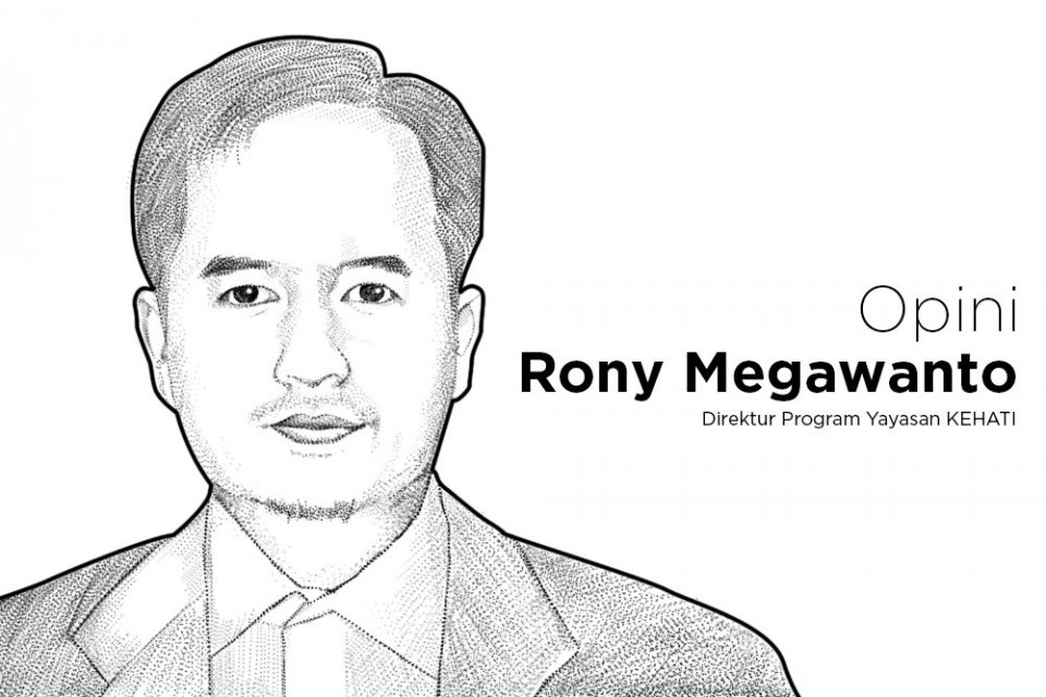 Direktur Program Yayasan KEHATI Rony Megawanto