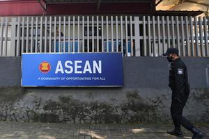 JELANG KTT ASEAN DI JAKARTA