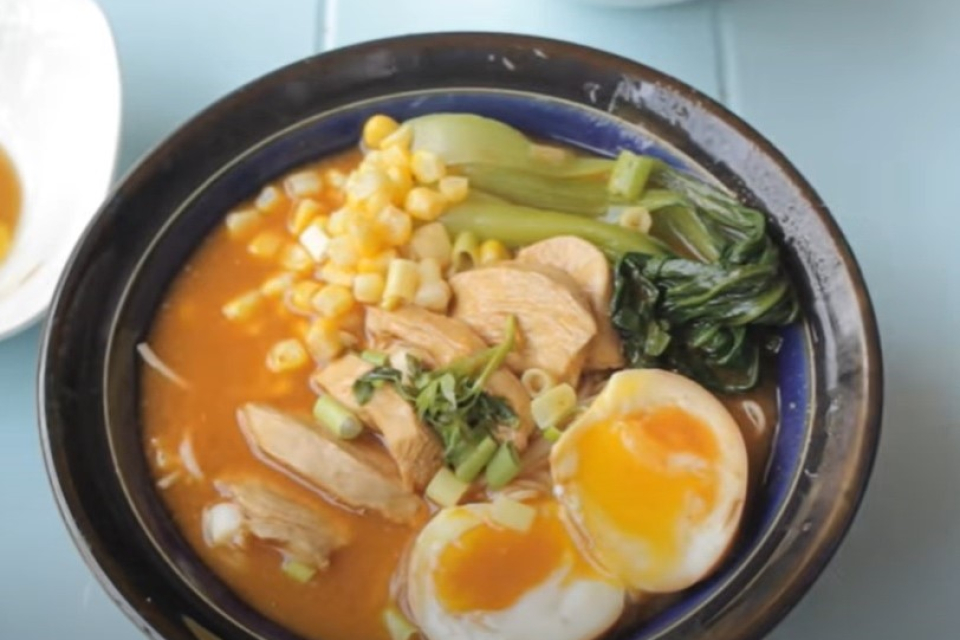 Ramen Diet Rendah Kalori ala Elaine Hanafi