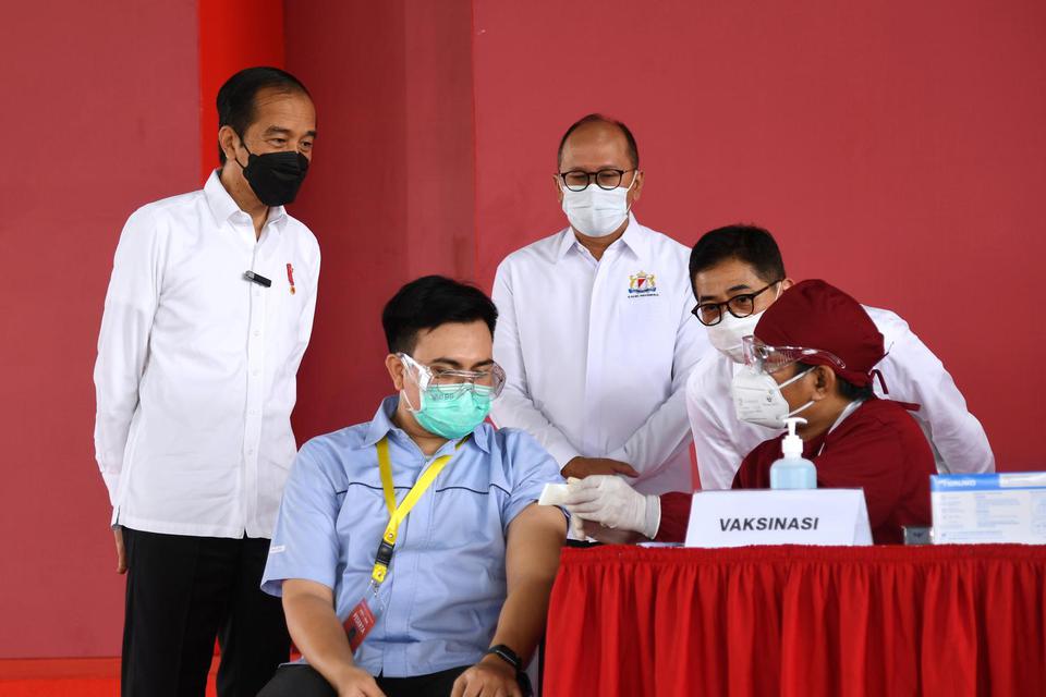 Menjawab Misinformasi Vaksin Gotong Royong