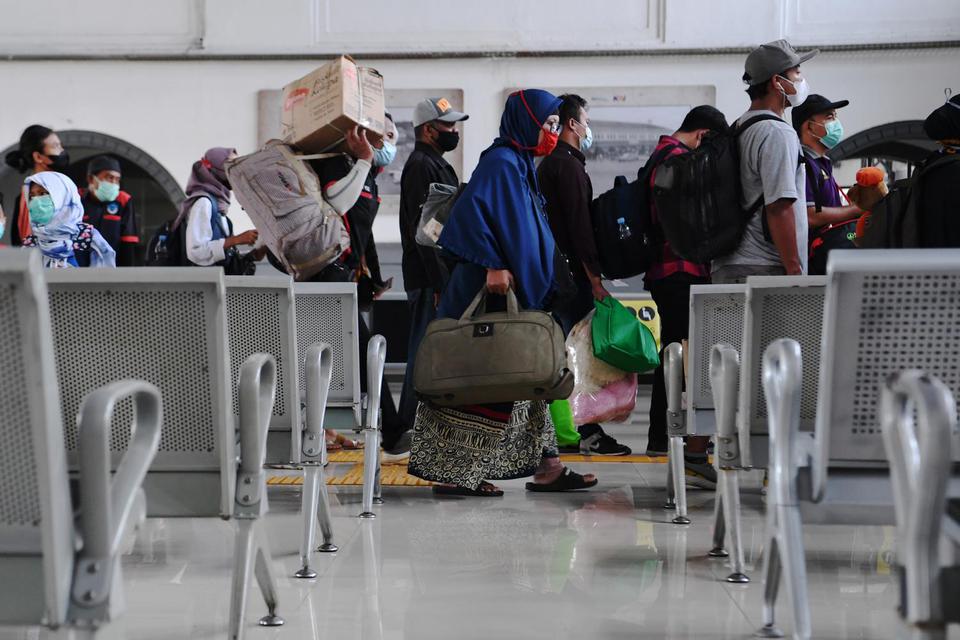 KAi, kereta, kereta jarak jauh