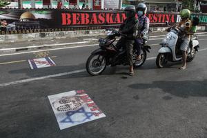 KECAM SERANGAN ISRAEL KE PALESTINA